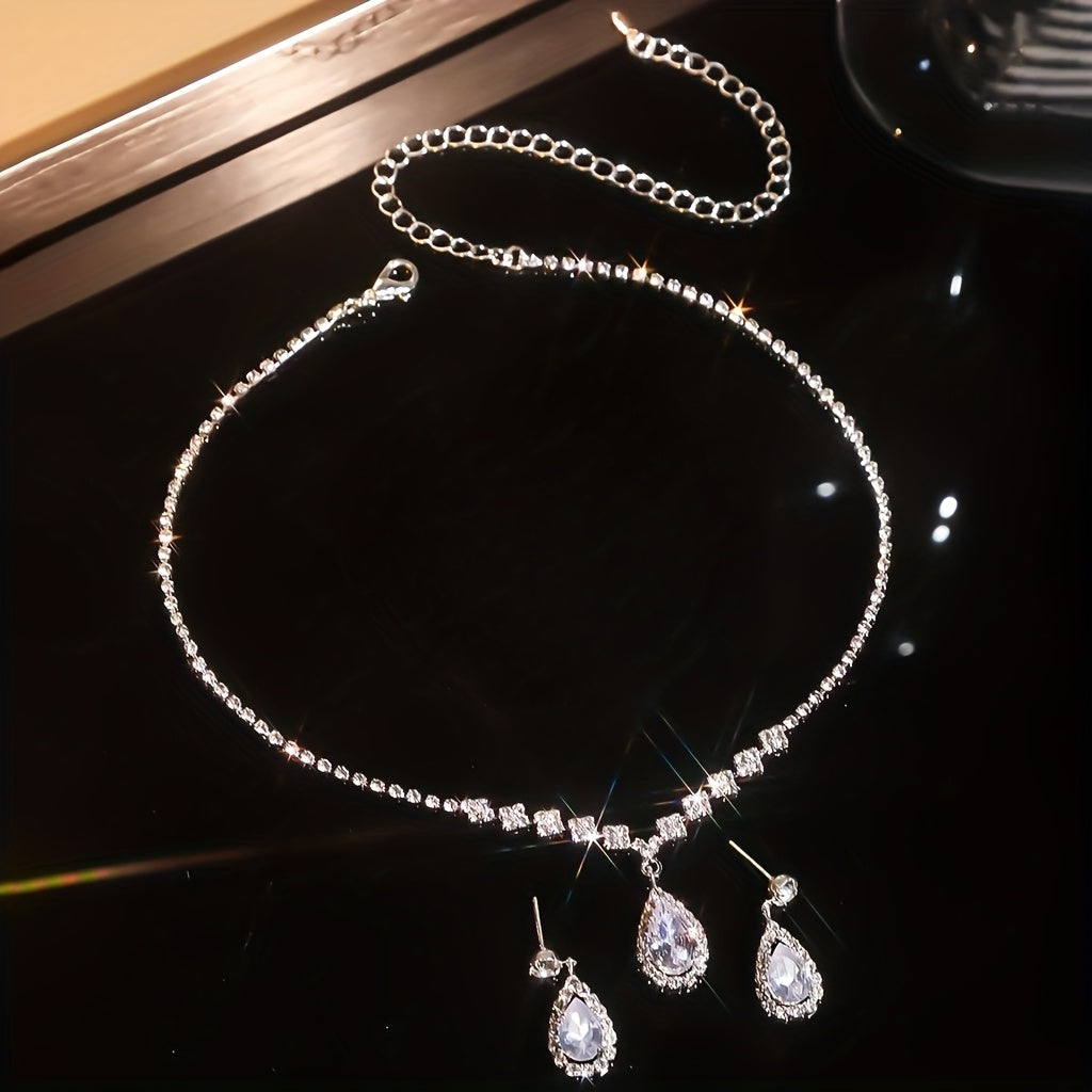 Elowena | Teardrop Rhinestone Pendant Necklace &amp; Earrings Set