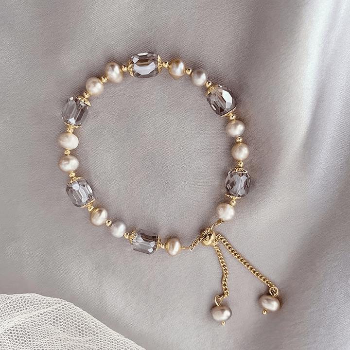 Elysie | Vintage Faux Pearl &amp; Crystal Bead Bracelet