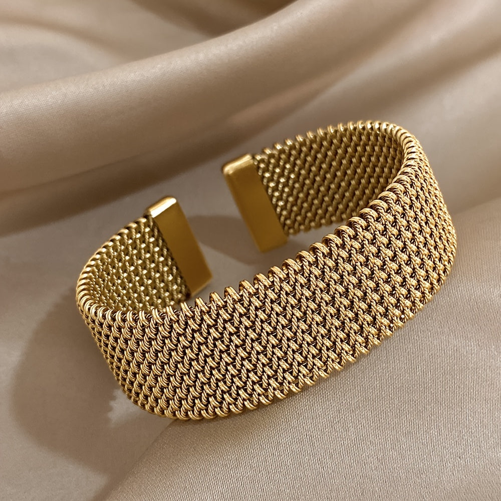 Cassia | 8K Golden Plated Metal Bracelet