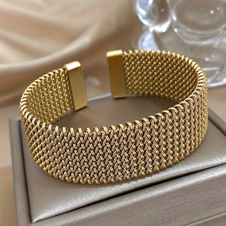 Cassia | 8K Golden Plated Metal Bracelet