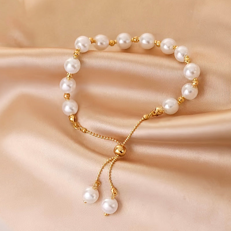 Elysie | Vintage Faux Pearl &amp; Crystal Bead Bracelet