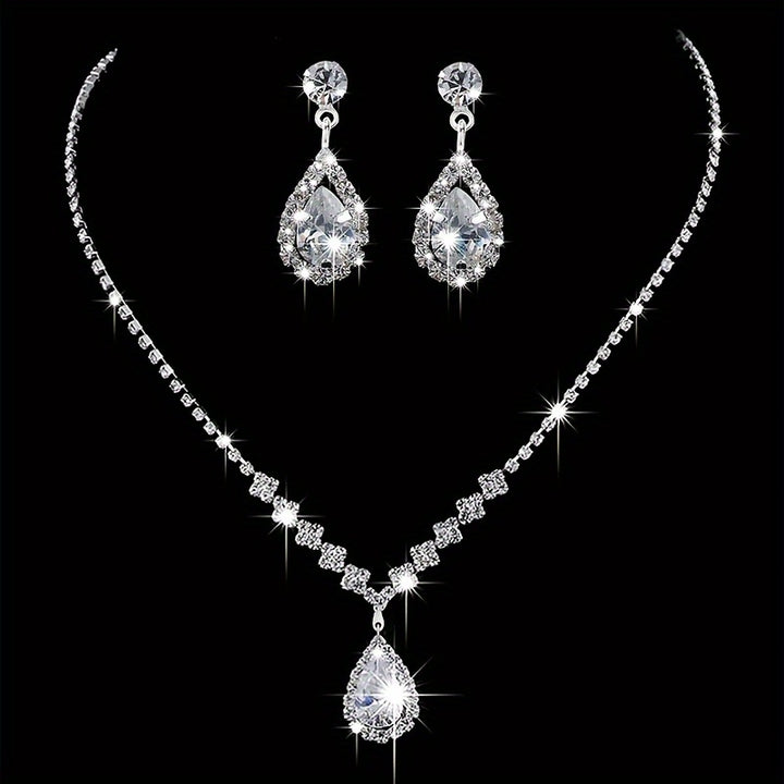 Nicolette | Teardrop Rhinestone Jewelry Set