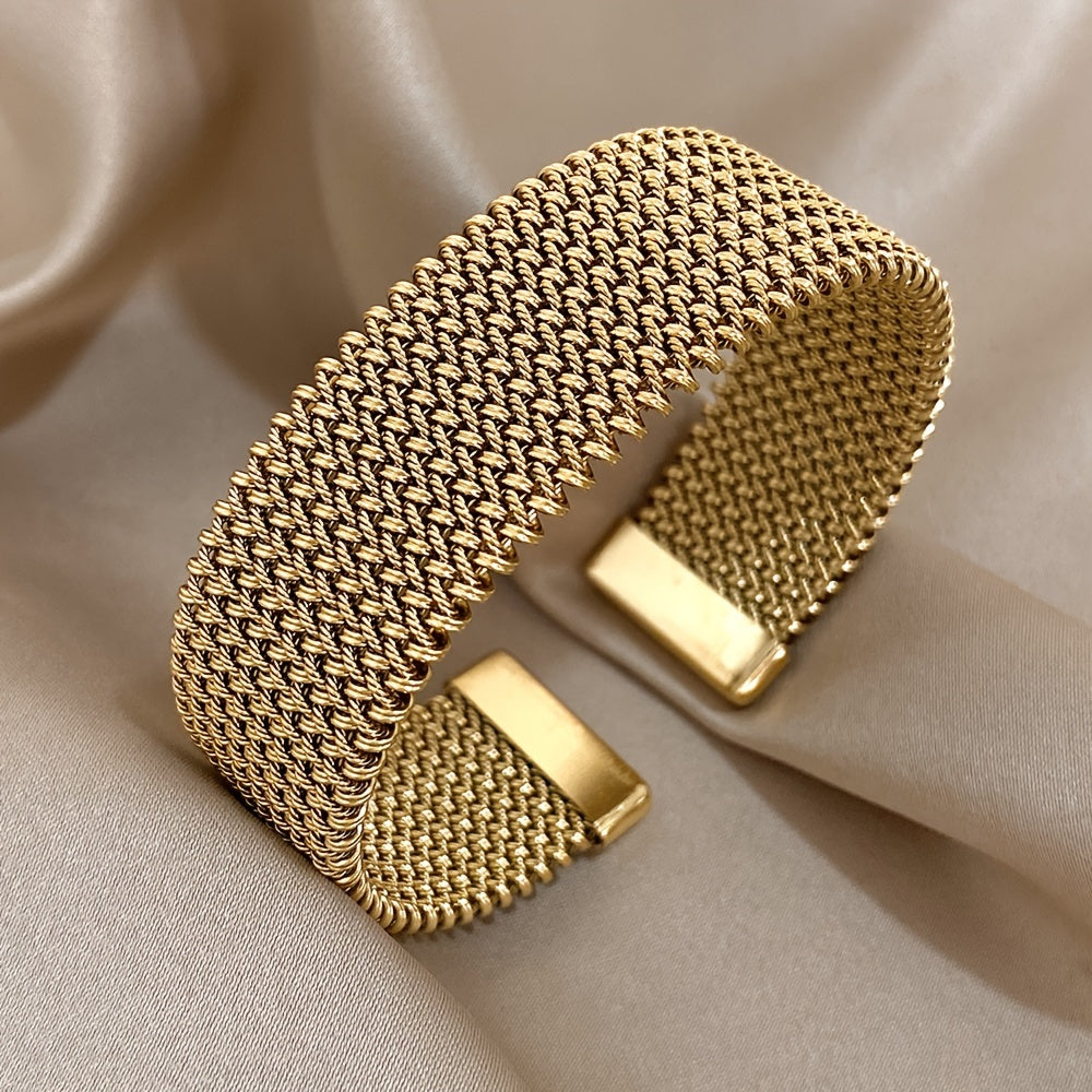 Cassia | 8K Golden Plated Metal Bracelet
