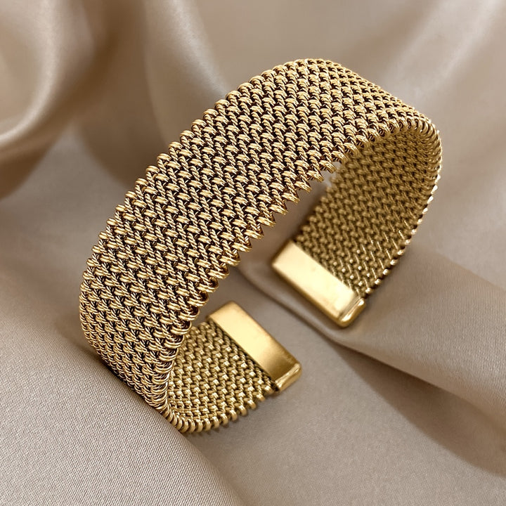 Cassia | 8K Golden Plated Metal Bracelet