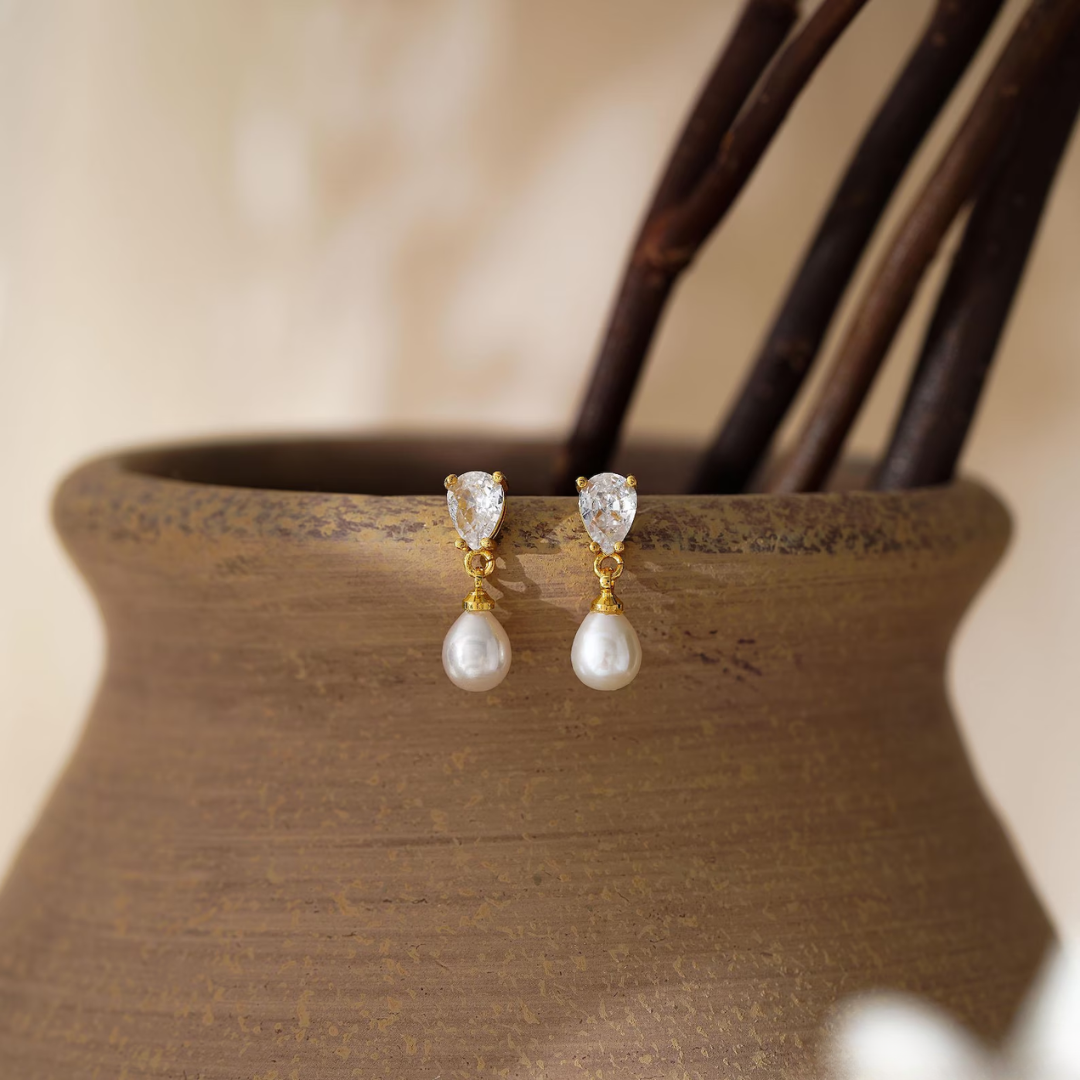 Elowen Pearl Earrings