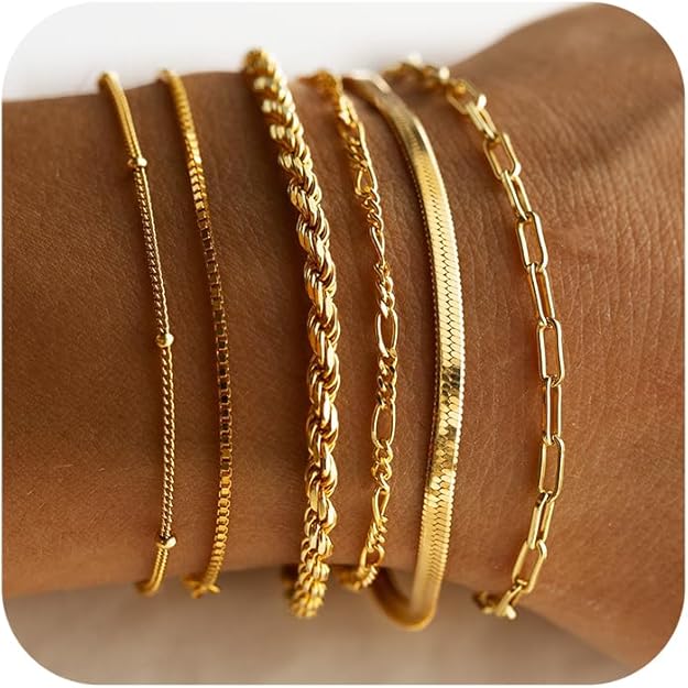 Jorina | Chic Gold Bracelet