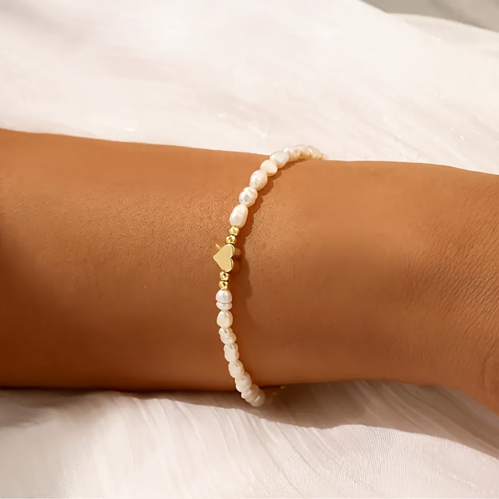 Clementina | Minimalist Faux Pearl Heart Accent Bracelet