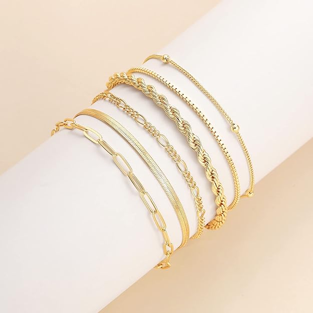 Jorina | Chic Gold Bracelet Set
