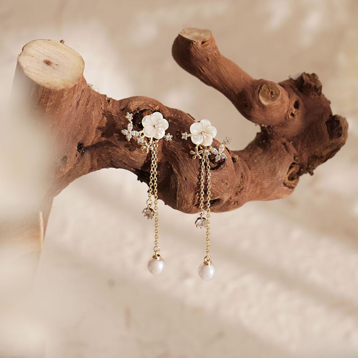 Fleuria Pearl Earrings