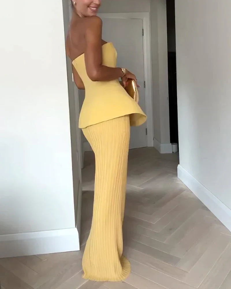 Shila | Sophisticated Strapless Dress