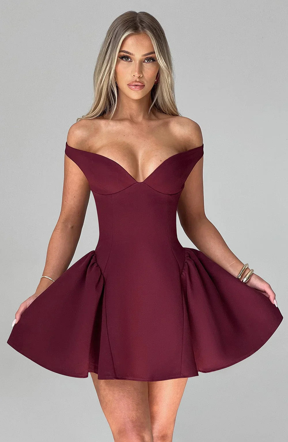Iris | Elegant Bodycon Mini Dress