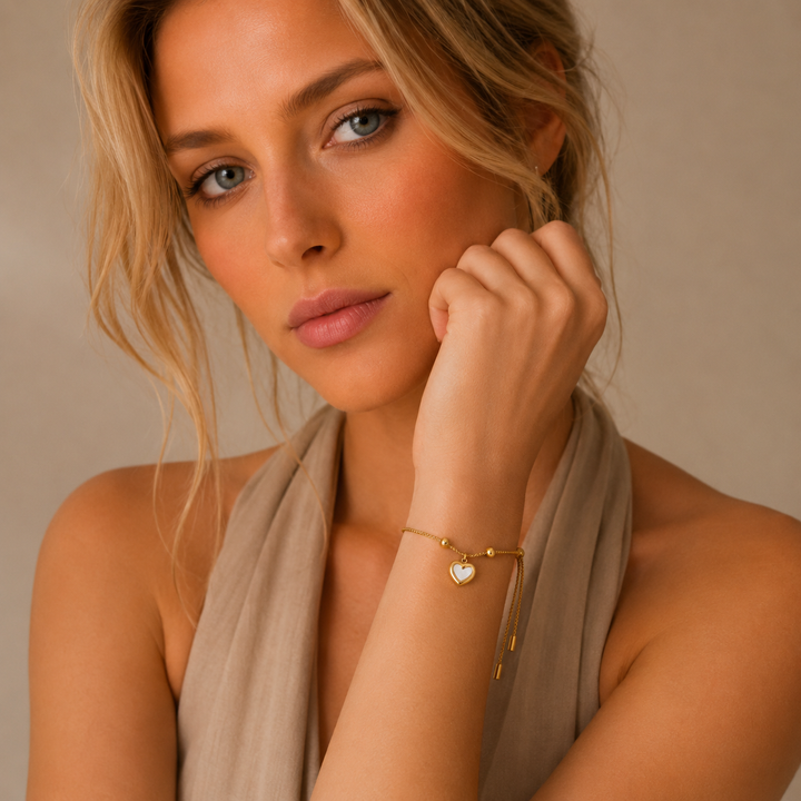 Winola | Heart Charm Bracelet