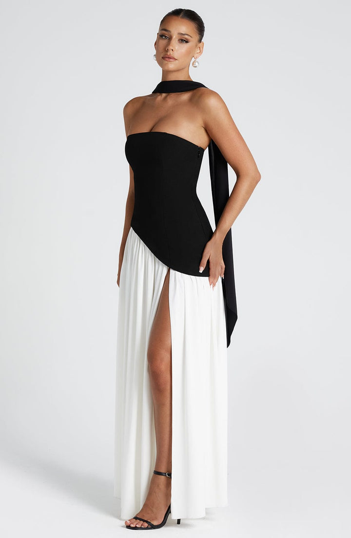 Amabel | Musthave Maxi Dress in first_variant_option1 | Elegant Women&