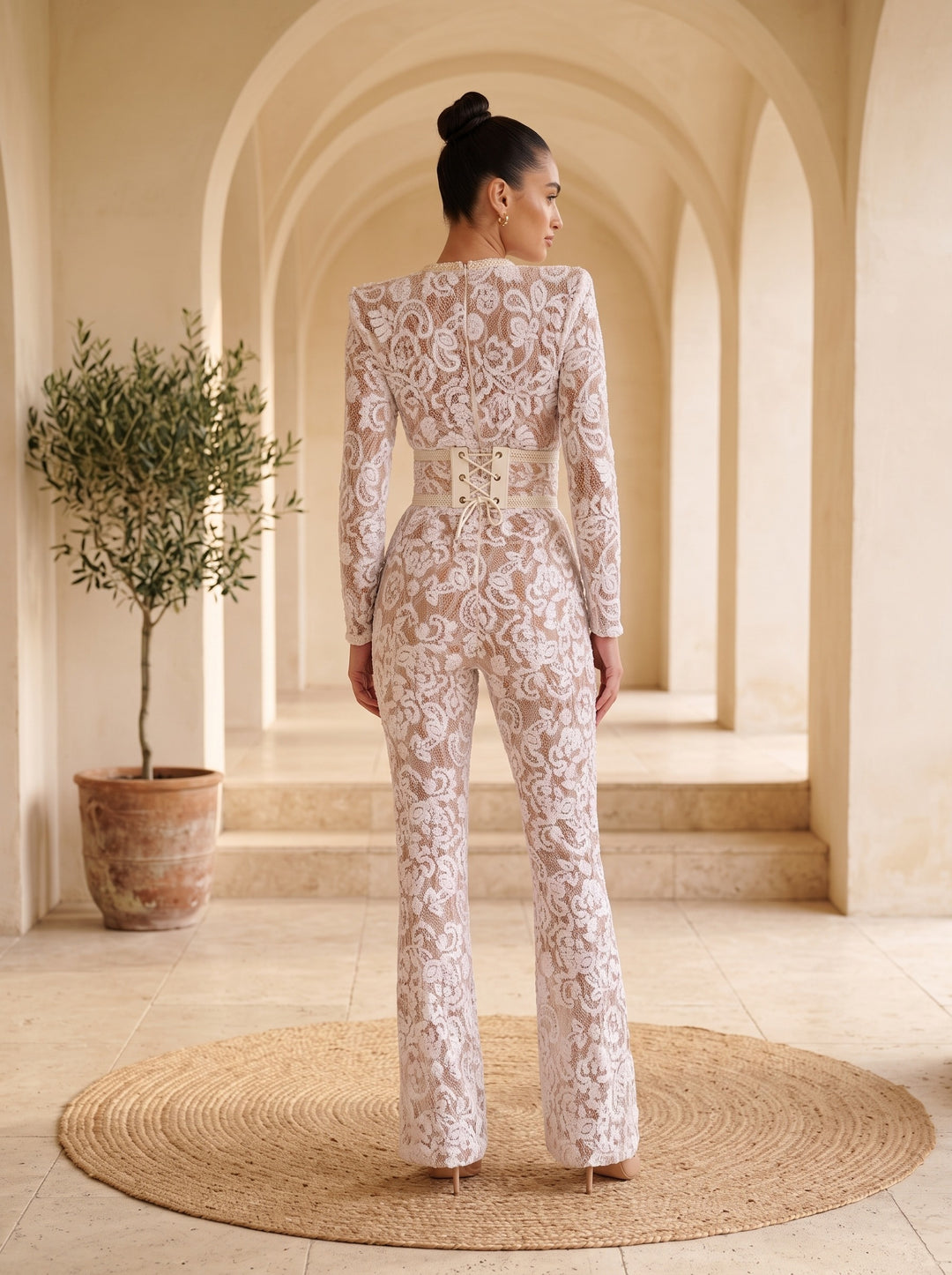 Ariella – White, back