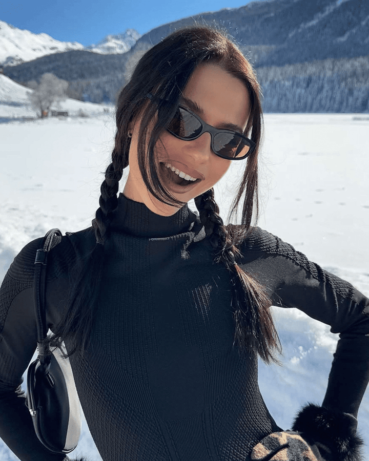 Avi | Minimal Oval Sunglasses in first_variant_option1 | Elegant Women&