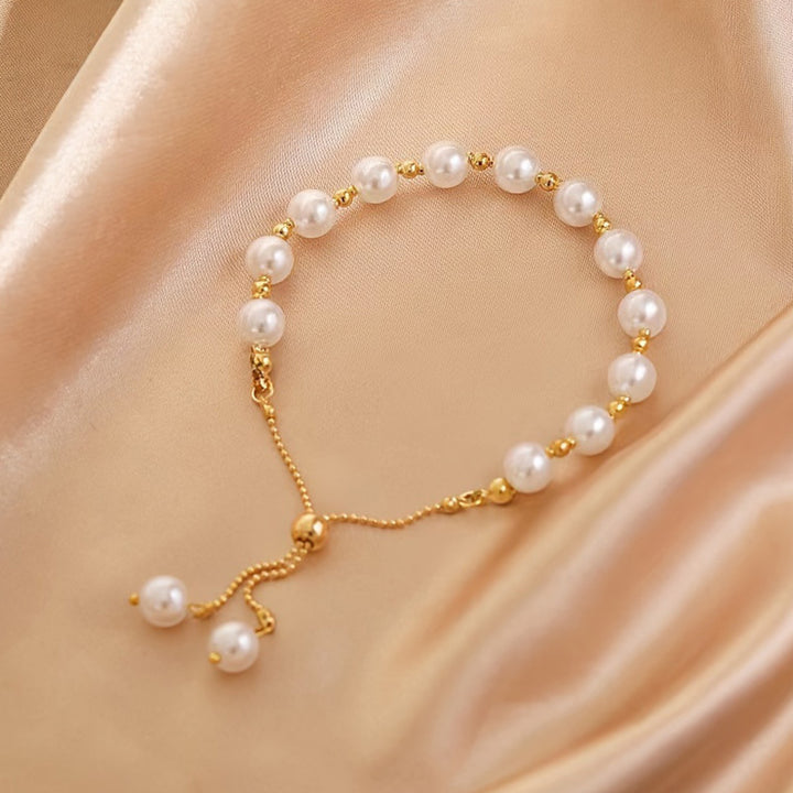 Elysie | Vintage Faux Pearl &amp; Crystal Bead Bracelet