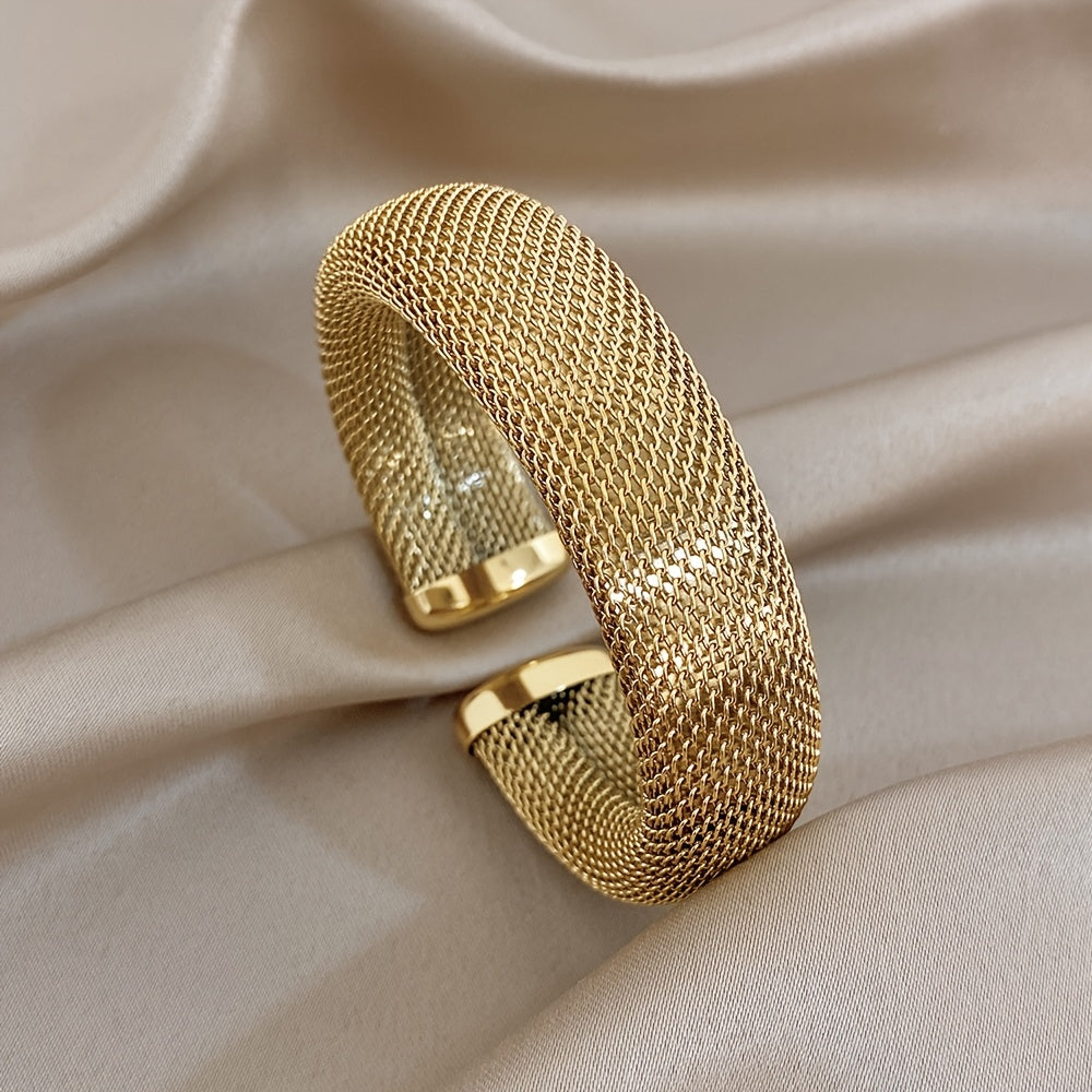 Cassia | 8K Golden Plated Metal Bracelet