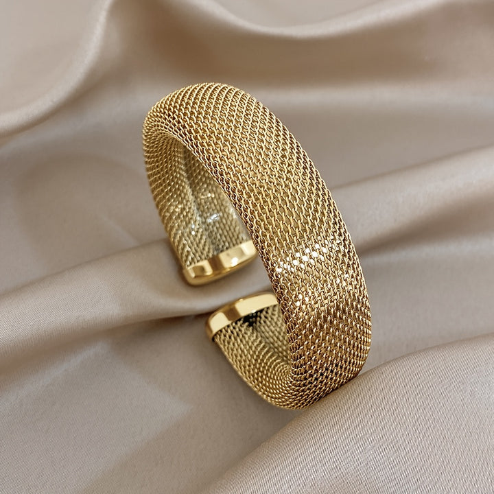 Cassia | 8K Golden Plated Metal Bracelet