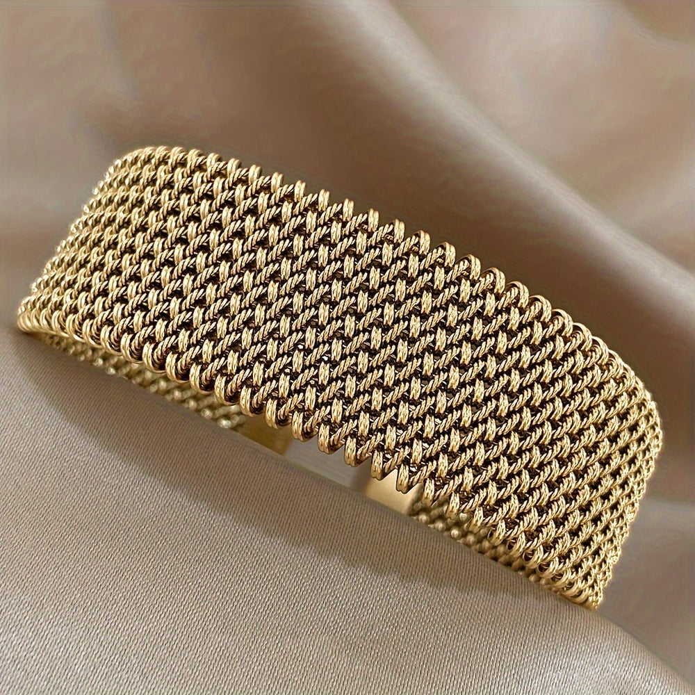 Cassia | 8K Golden Plated Metal Bracelet