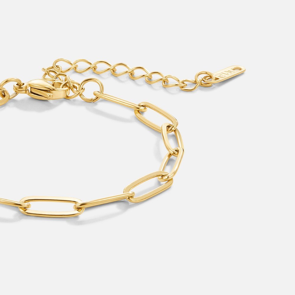 Carita | Sleek Link Chain Bracelet in first_variant_option1 | Elegant Women&