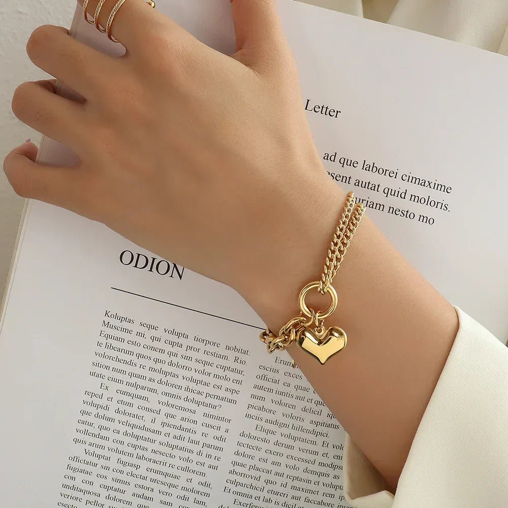 Carly | Classic Heart Bracelet in first_variant_option1 | Elegant Women&