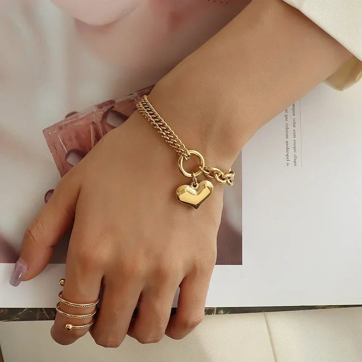 Carly | Classic Heart Bracelet in first_variant_option1 | Elegant Women&