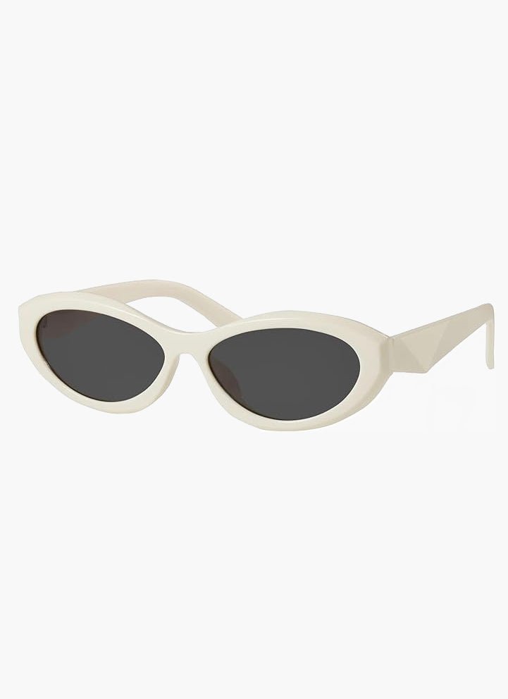 Clarinda | Edgy Ribbed Sunglasses in first_variant_option1 | Elegant Women&