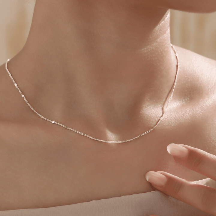 Cleo Chain Necklace in first_variant_option1 | Elegant Women&