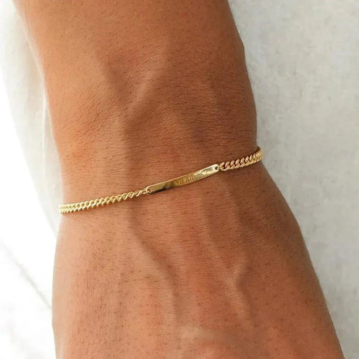 Darcy Custom Engraved Bracelet in first_variant_option1 | Elegant Women&