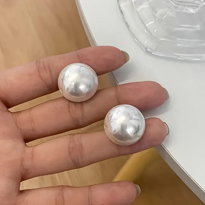 Céleste | Vintage Large Faux Pearl Stud Earrings