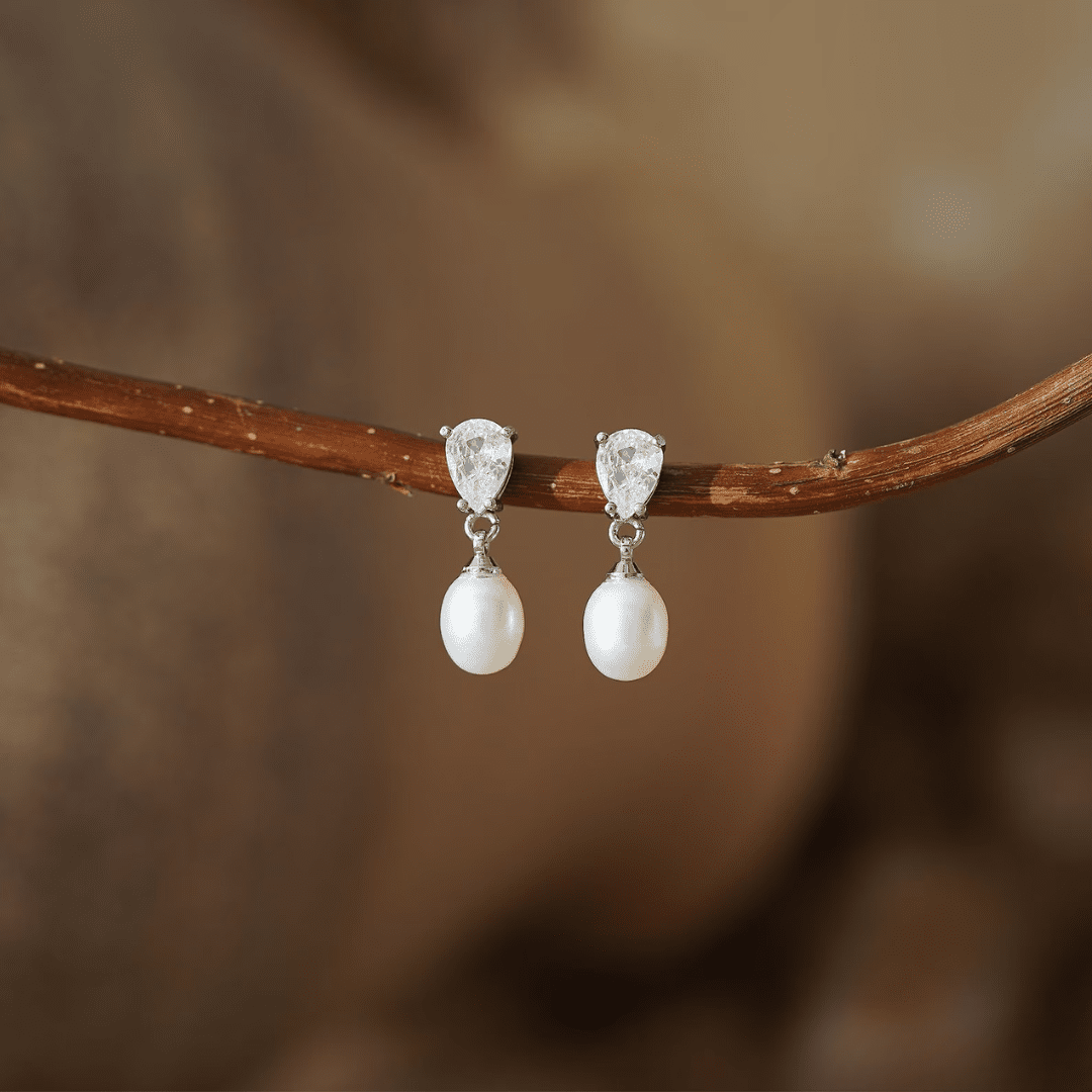 Elowen Pearl Earrings in first_variant_option1 | Elegant Women&