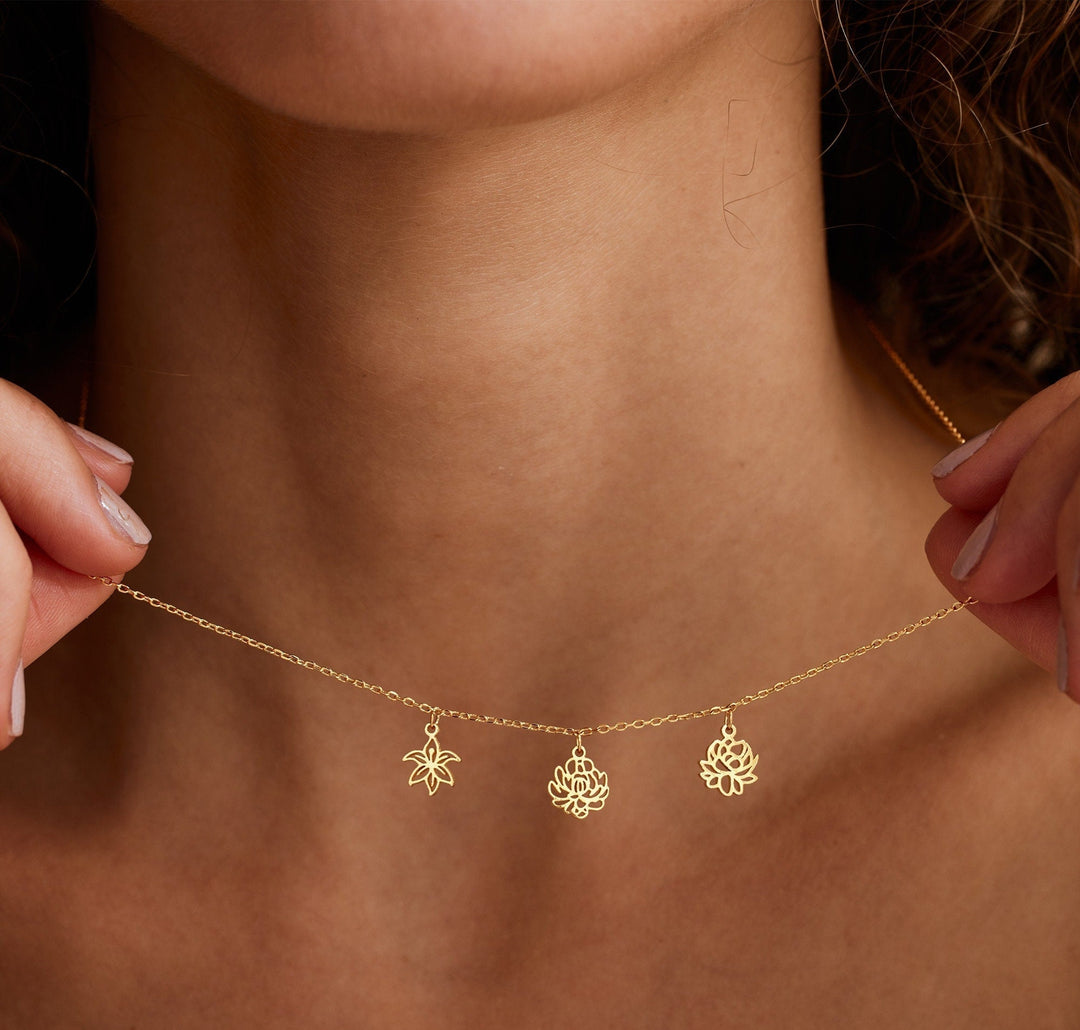 FLORABELLE Necklace in first_variant_option1 | Elegant Women&