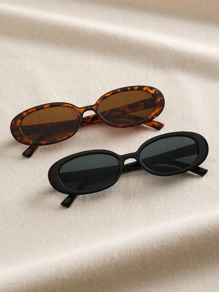 Hecate | Trendy Oval Sunglasses in first_variant_option1 | Elegant Women&