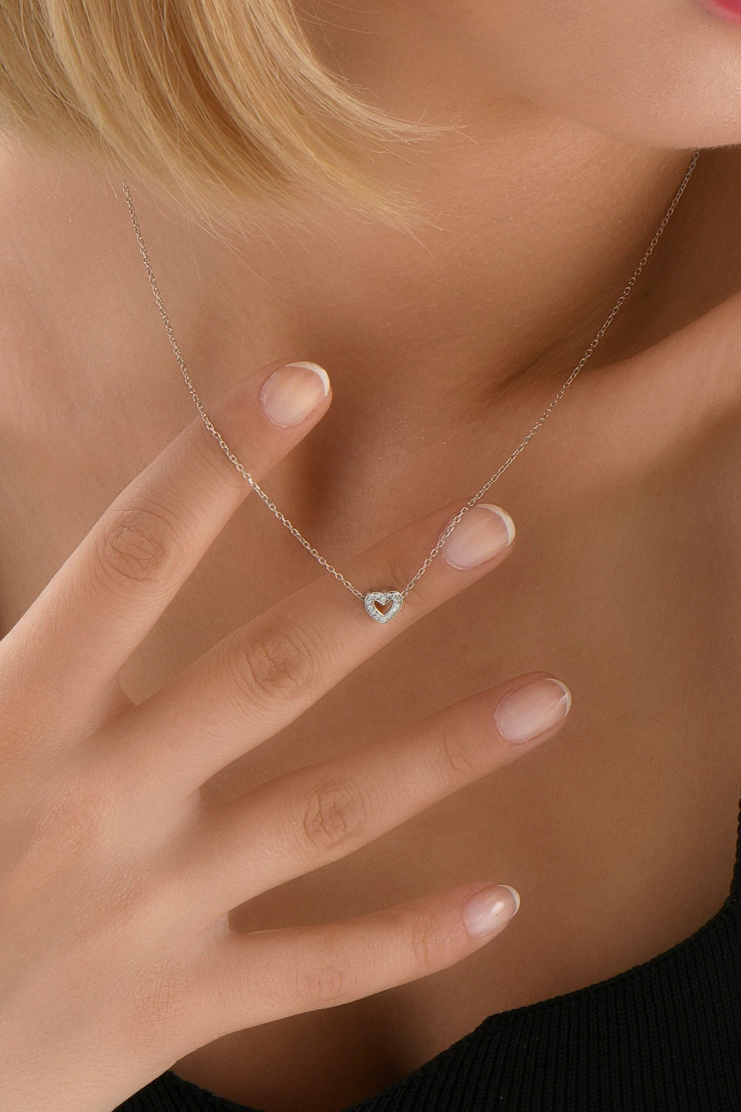 Amorelle | Heart Necklace