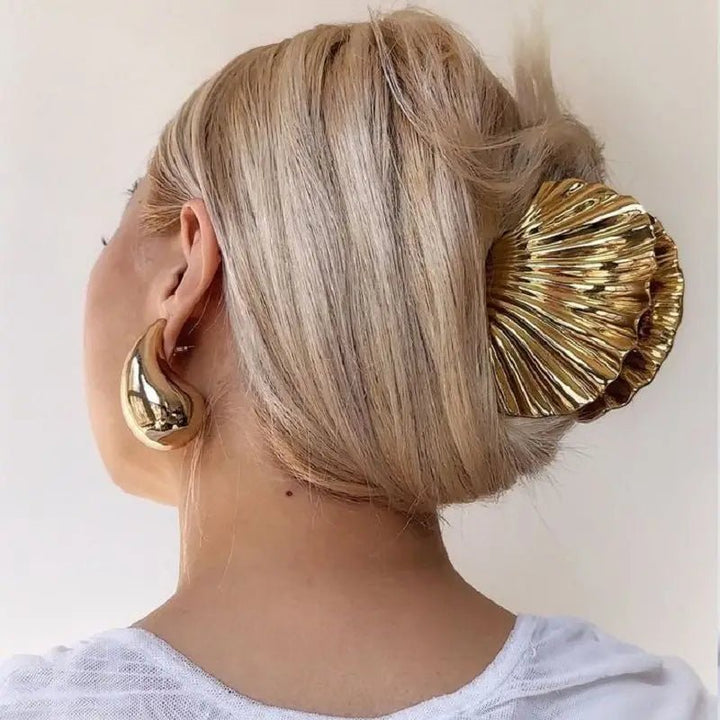 Lexie | Radiant Gold Clip in first_variant_option1 | Elegant Women&