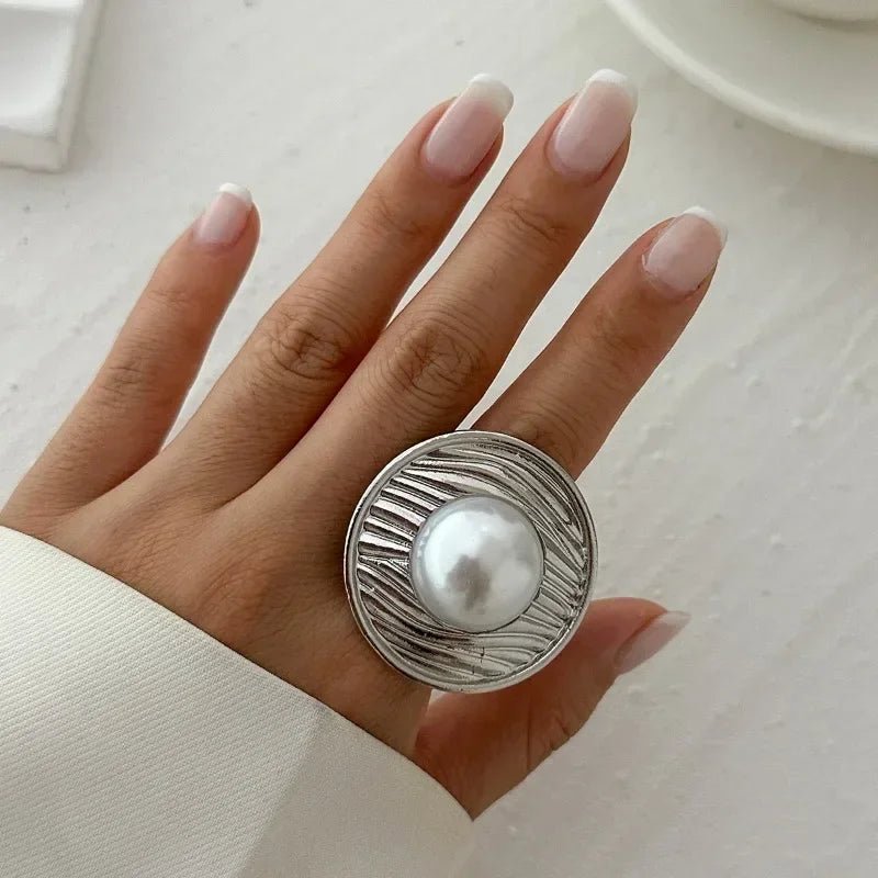 Lilyana | Elegant Statement Ring in first_variant_option1 | Elegant Women&