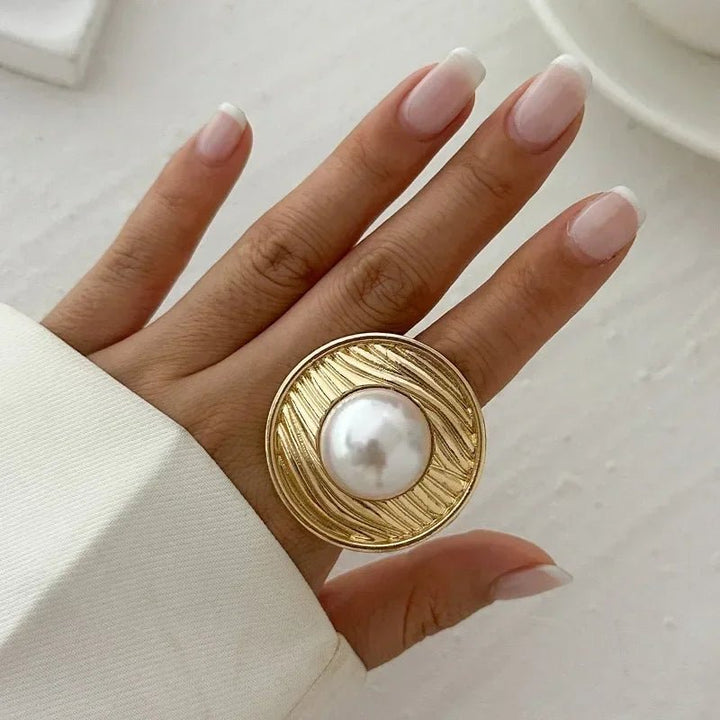 Lilyana | Elegant Statement Ring in first_variant_option1 | Elegant Women&