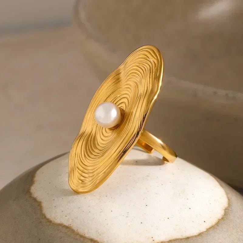 Lilyana | Elegant Statement Ring in first_variant_option1 | Elegant Women&
