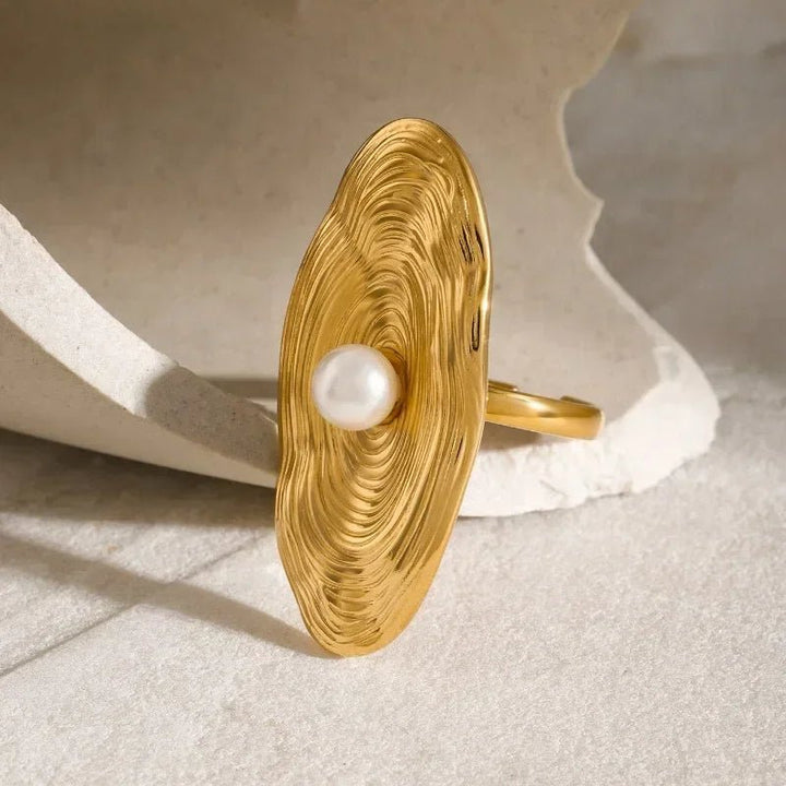 Lilyana | Elegant Statement Ring in first_variant_option1 | Elegant Women&