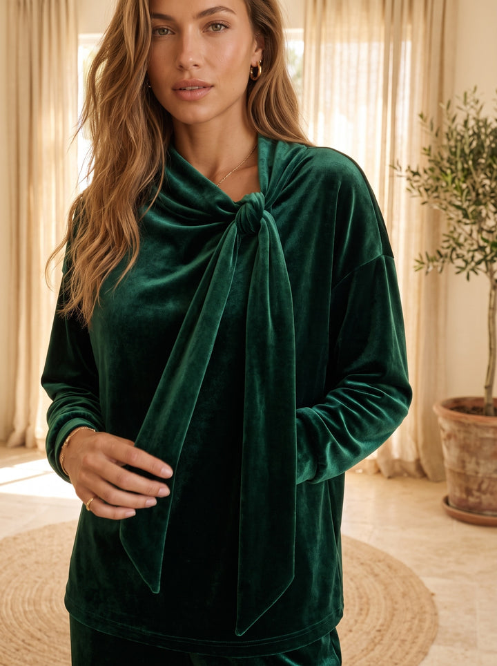 Lisette – Emerald, close-up