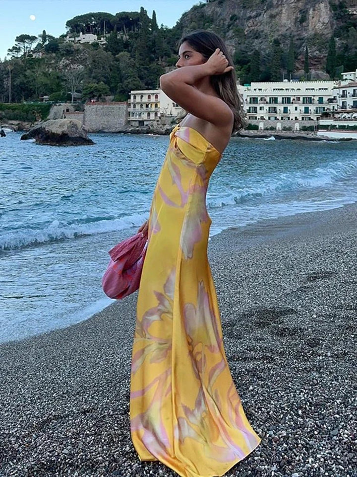 Londyn | Flowy Maxi Dress in first_variant_option1 | Elegant Women&