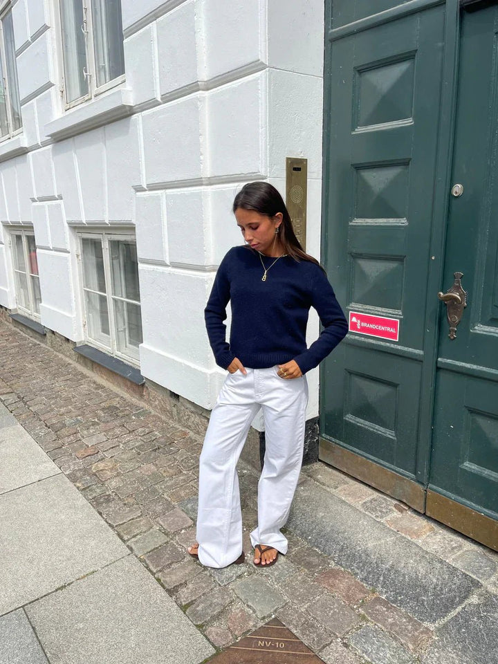 Maggie | Flare Star Jeans in first_variant_option1 | Elegant Women&