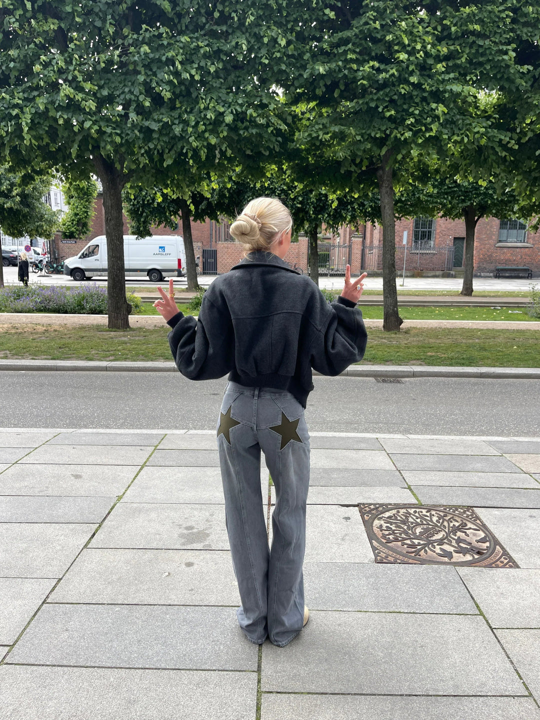 Maggie | Flare Star Jeans in first_variant_option1 | Elegant Women&