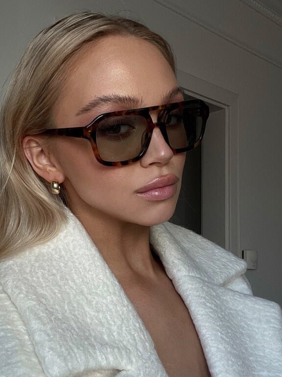 Oriana | Bold Shield Sunglasses in first_variant_option1 | Elegant Women&