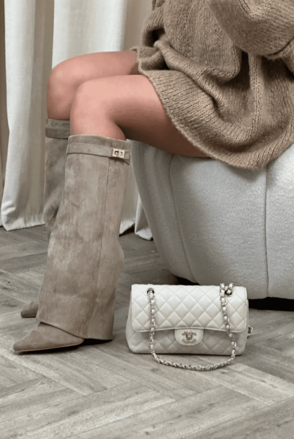 Parker | Inspired Oversized Boots in first_variant_option1 | Elegant Women&