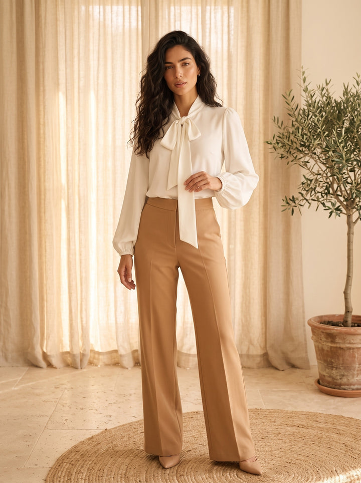 Philippa – Ivory, studio front