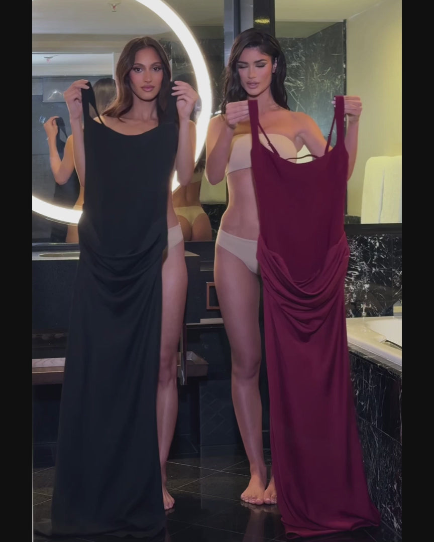 Serephina | Romantic Black Maxi Dress