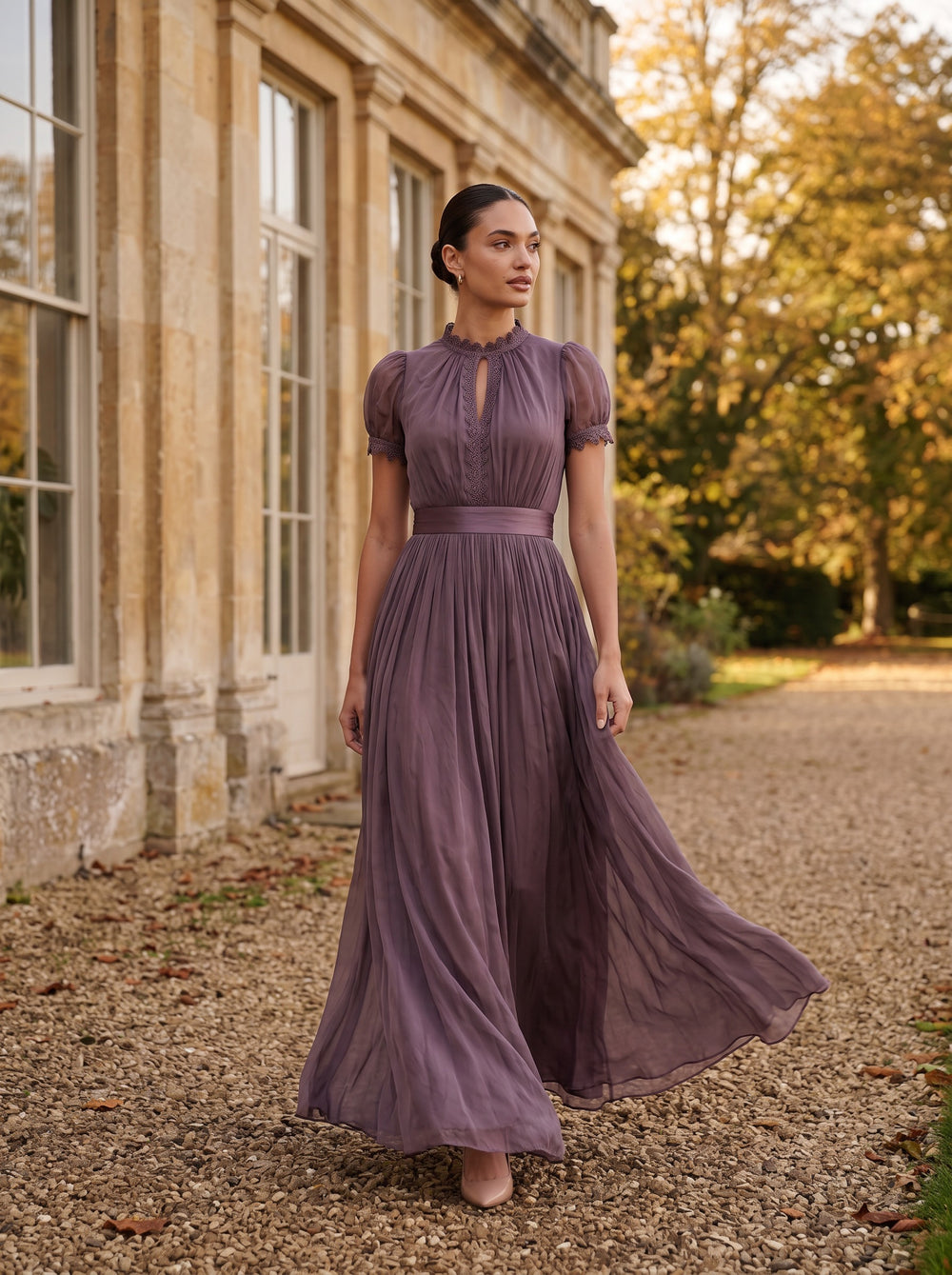 Sabine – Plum, studio front