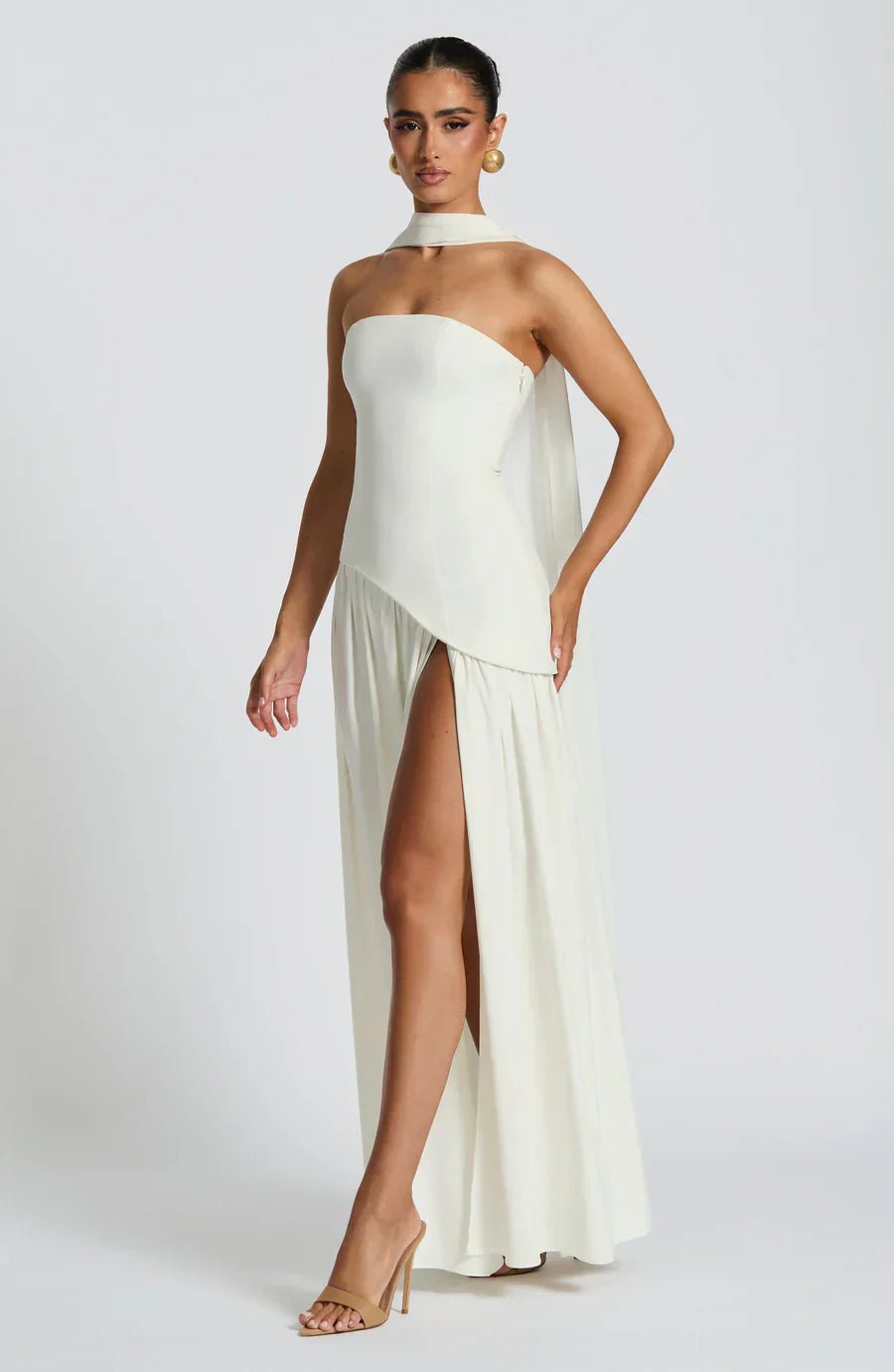 Sara | Boho Halter Maxi Dress in first_variant_option1 | Elegant Women&