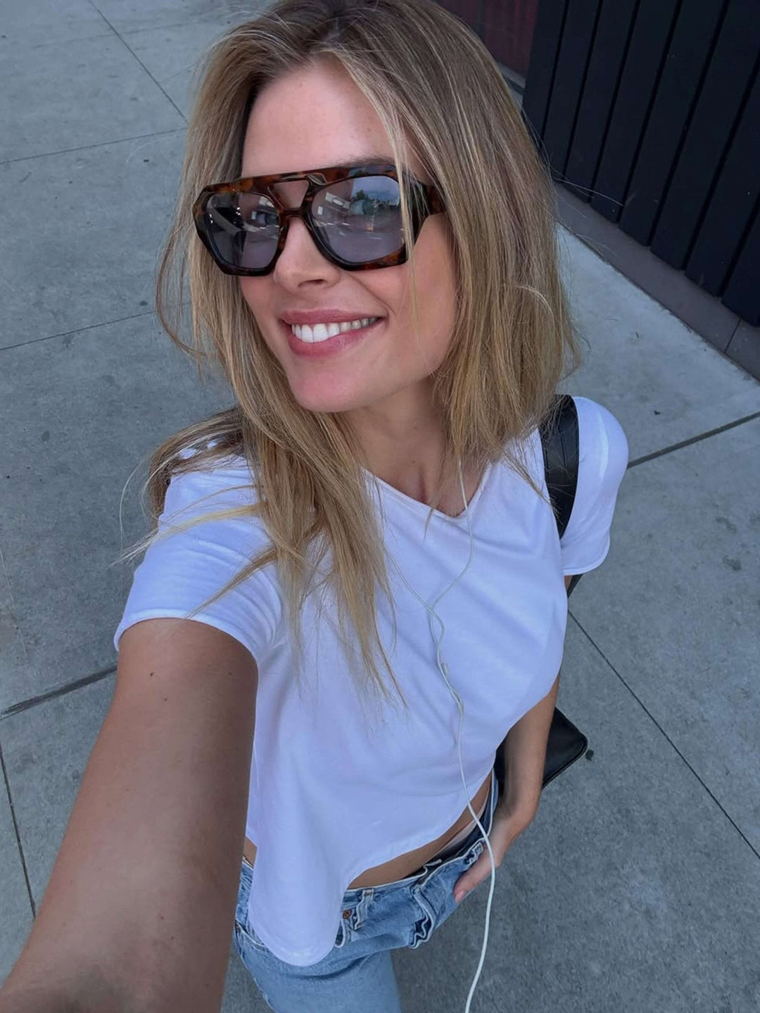Swithin | Bold Geometric Sunglasses in first_variant_option1 | Elegant Women&